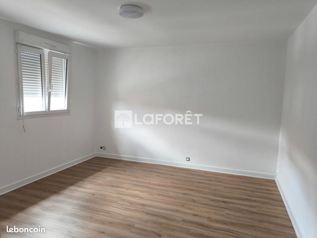 Appartement 1 pièce 32 m² · à Hesdin-la-Forêt · 32 m² · 342 €/mois