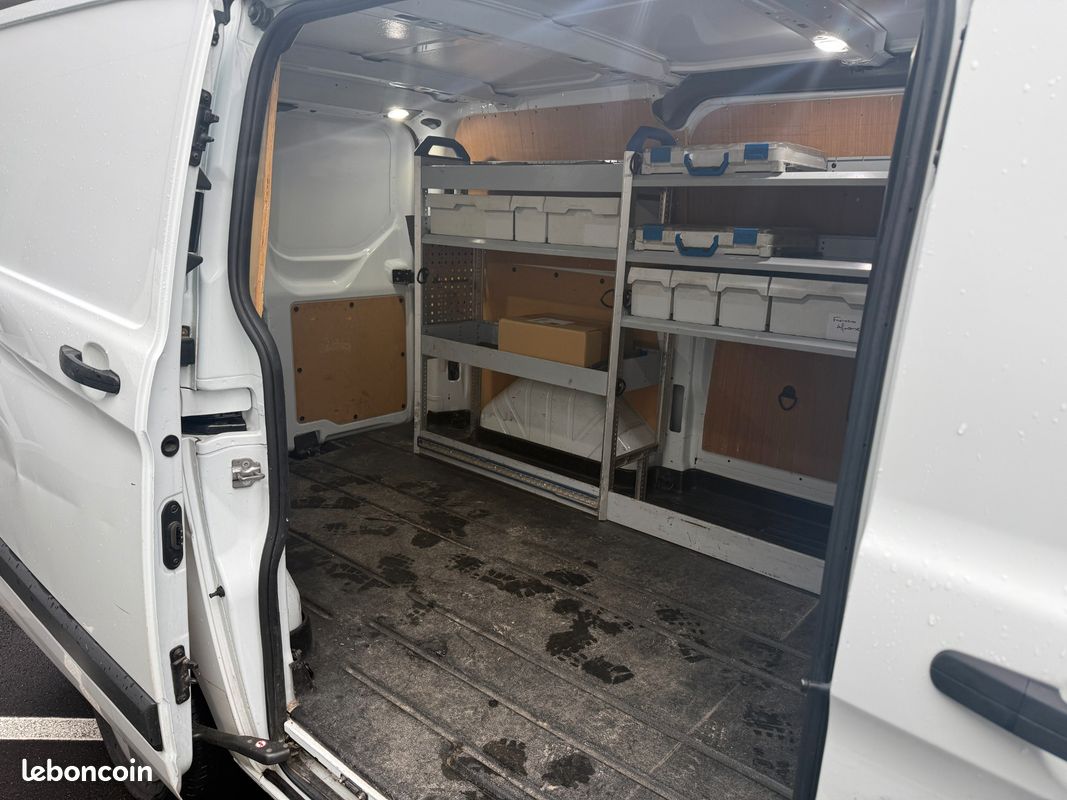 Ford transit custom fourgon 270 2.0 tdci 130 l1h1 limited / carplay / camera de recul / attelage (image 7)