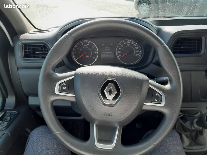 Renault Master Fg F3300 L2H2 2.3 Blue dCi 135ch Grand Confort Euro6 (image 3)