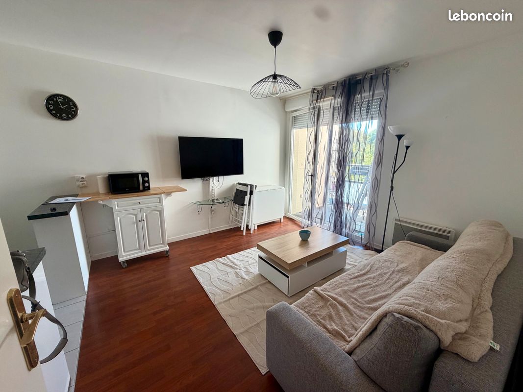 Appartement 2 pièces 41 m² · à Dammarie-les-Lys · 41 m² · 750 €