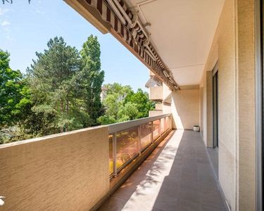 Appartement 369 600 € - 93 m²