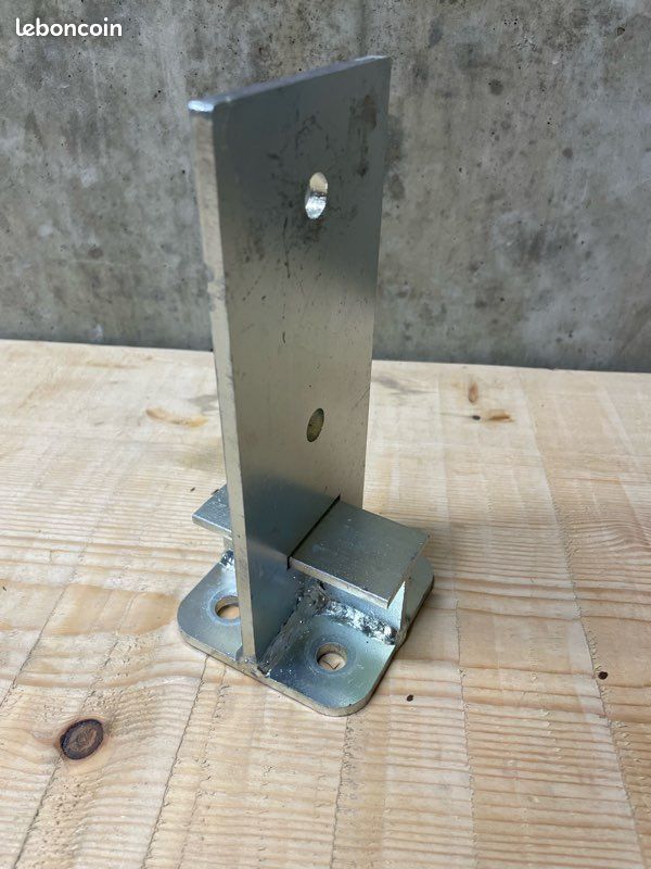 Fixation Bois Béton Pied De Poteau Zingué à Visser 90x200x6mm