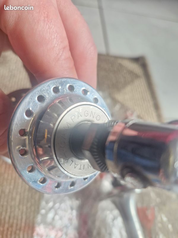Moyeux Campagnolo Record Titanium 9/10/11v - Jeu 32H Avec Brochettes - Neuf En Boîte Italie