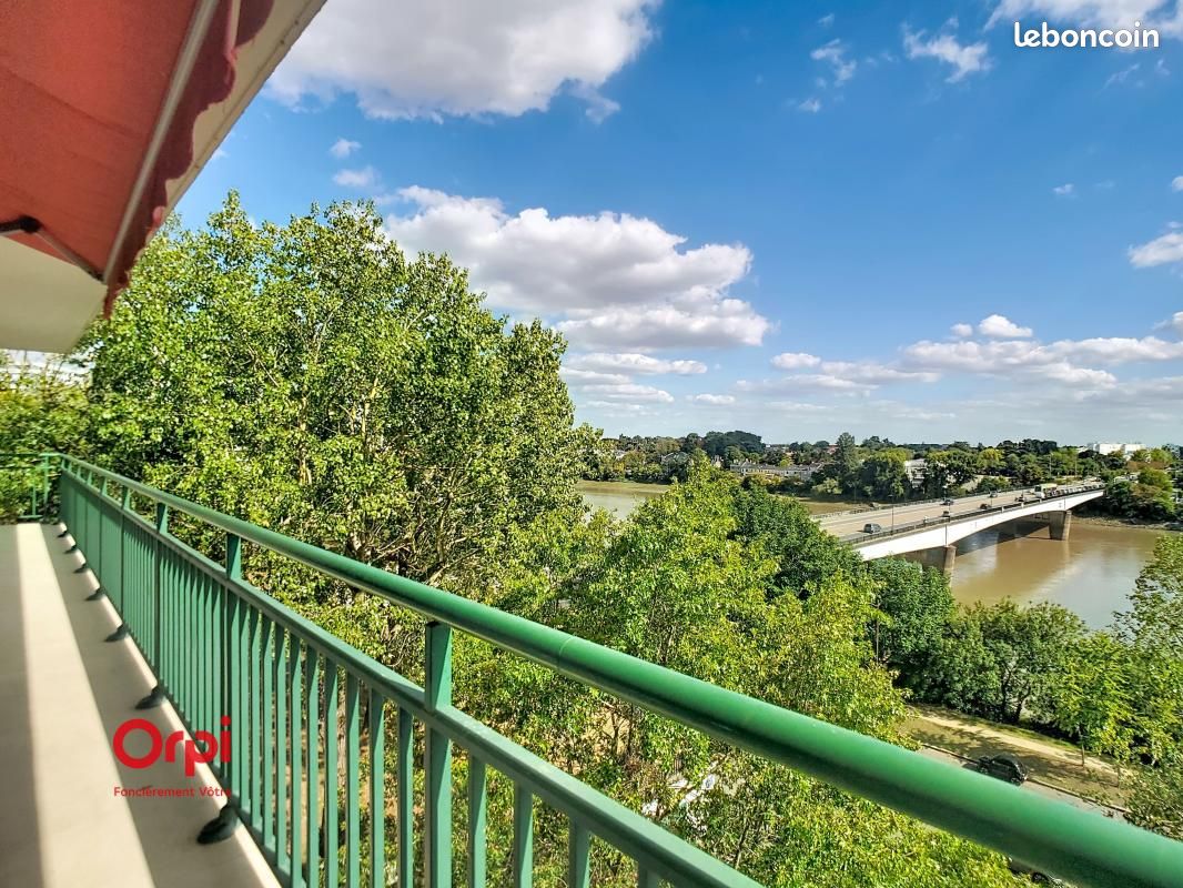 Appartement 5 pièces 99 m² · à Nantes · 99 m² · 1 200 €/mois