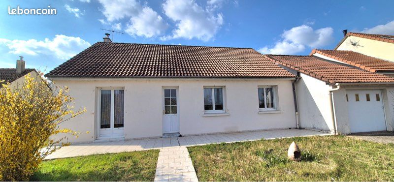 Maison 5 pièces 97 m² · à Changé · 97 m² · 170 000 €