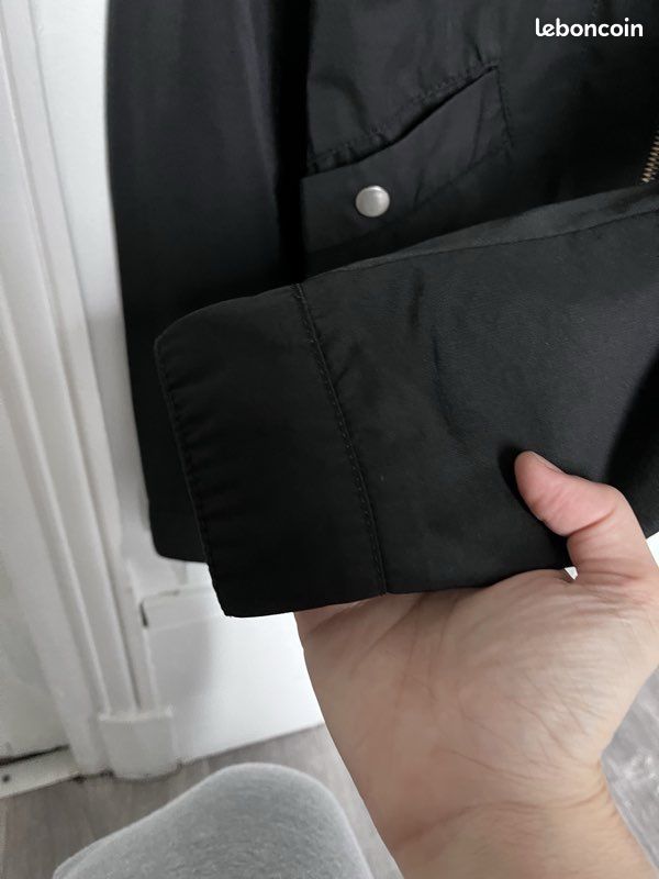 Blouson Noir H&M Taille 40 - Composition Polyester/coton, Excellent état, Neuf Sans étiquette