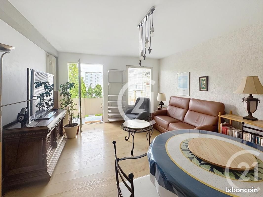 Appartement 2 pièces 52 m² · à Hérouville-Saint-Clair · 52 m² · 92 000 €