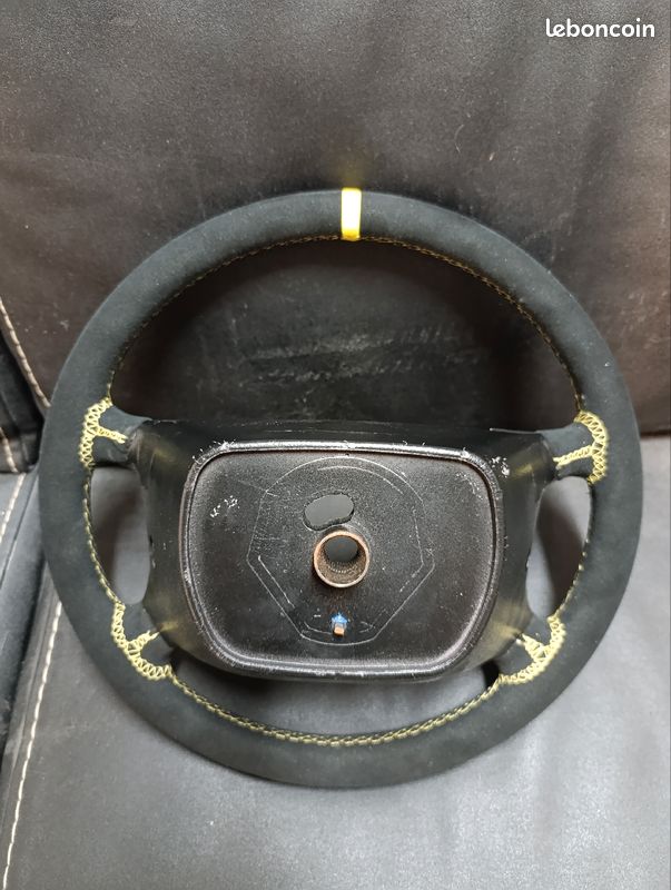 Volant Porsche 964 (image 2)