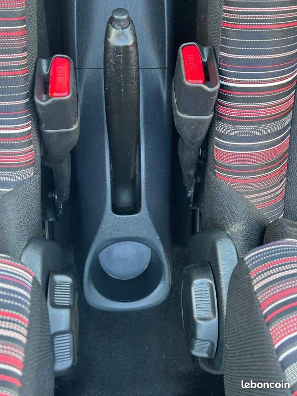 Citroën C1 VTi 68 Airscape Feel (image 21)