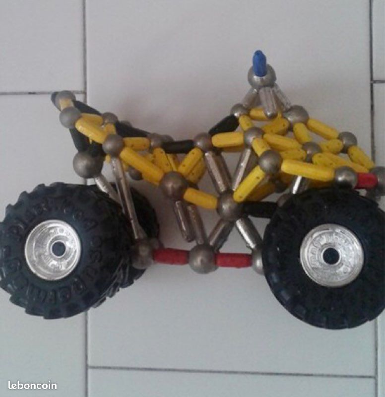 Megamag Quad et plusieurs constructions (image 1)