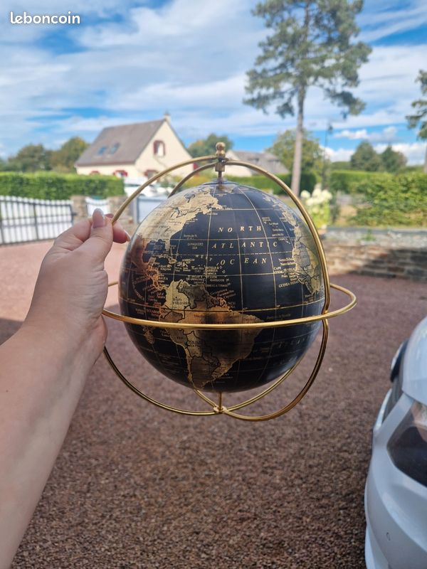 Globe (image 2)