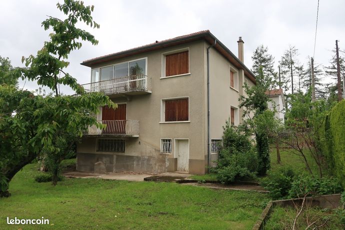 Villa 9 pièces 214 m²