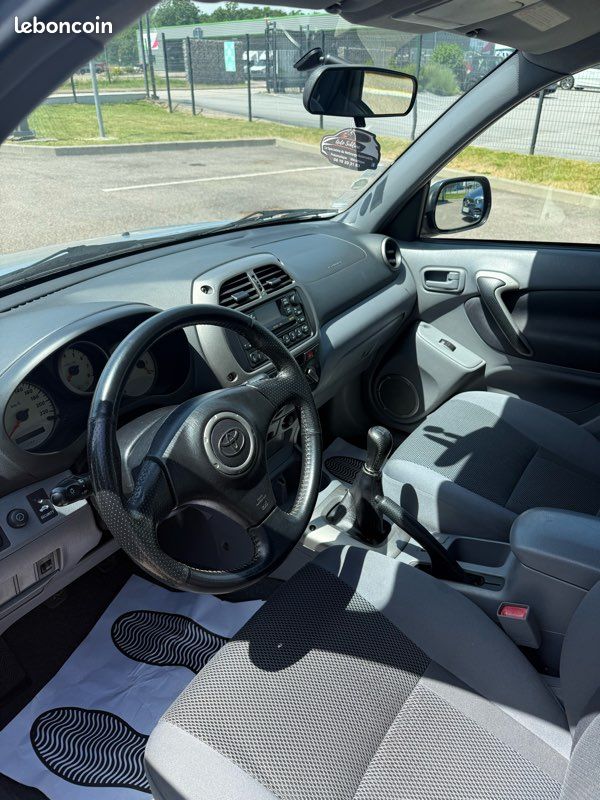 Toyota rav4 (image 3)