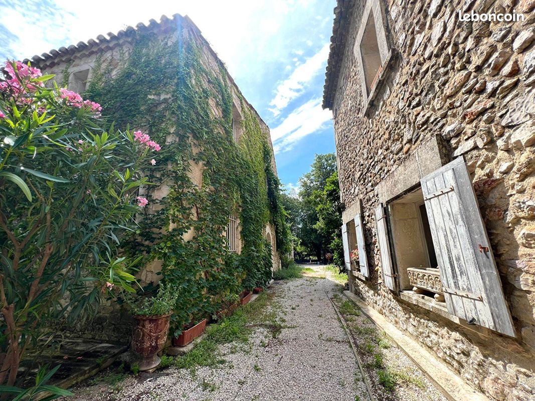 Maison 10 pièces 585 m² (image 5)