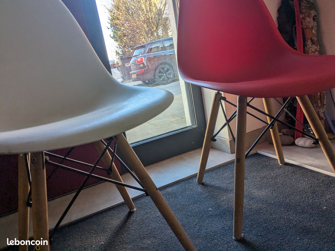 8 chaises imitation Vitra Eames Eiffel (image 3)