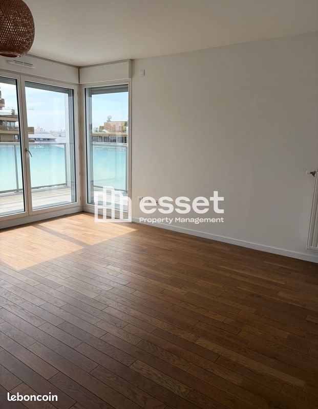 Appartement 4 pièces 76 m² · à Rueil-Malmaison · 76 m² · 1 900 €