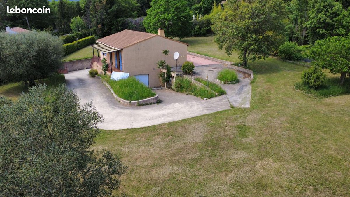 Maison 3 pièces 75 m² · à Villecroze · 75 m² · 295 000 €