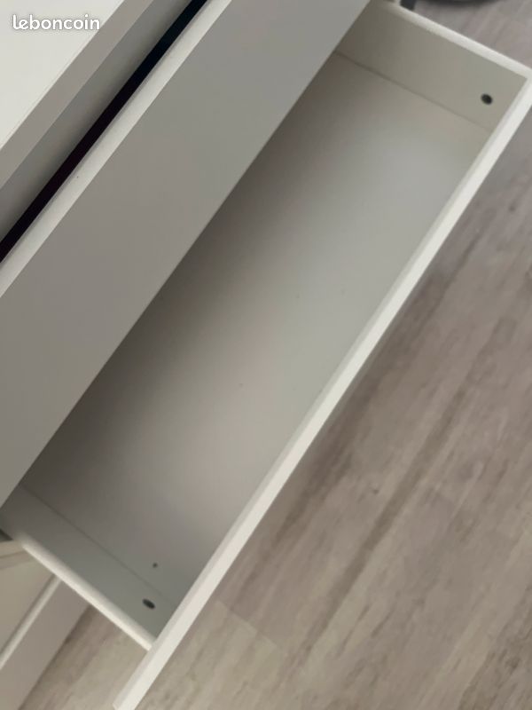 Commode six titoirs ikea 130 négociable (image 2)