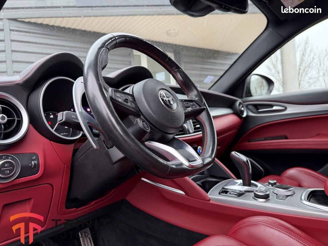 Alfa Romeo Stelvio 2.2 JTD 210CH 4X4 Q4 VELOCE + SUIVI COMPLET + TOIT OUVRANT + GARANTIE (image 8)