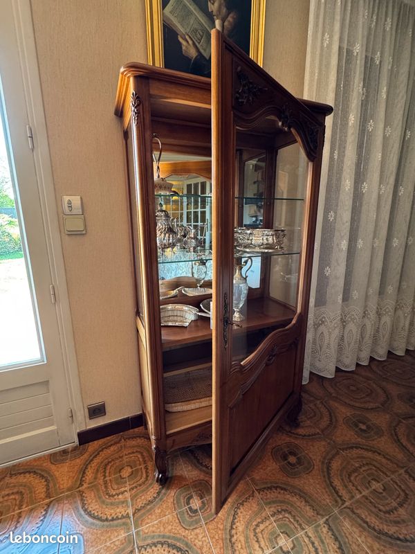 Vitrine style Louis XV (image 1)