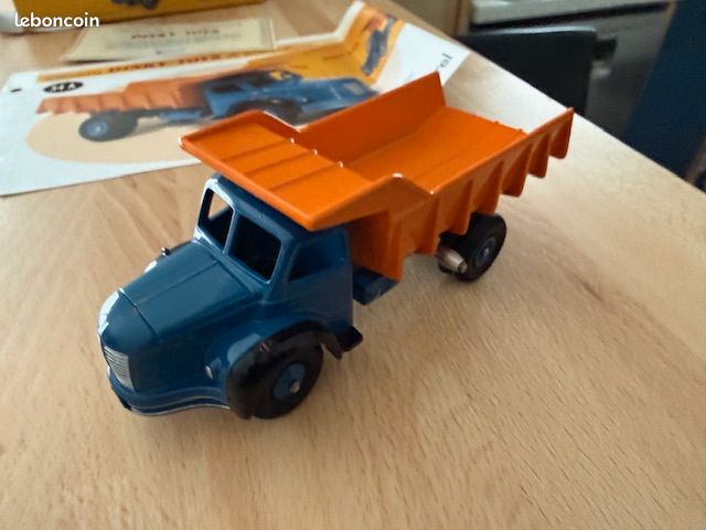Camion benne dinkytoys lot 98a (image 2)