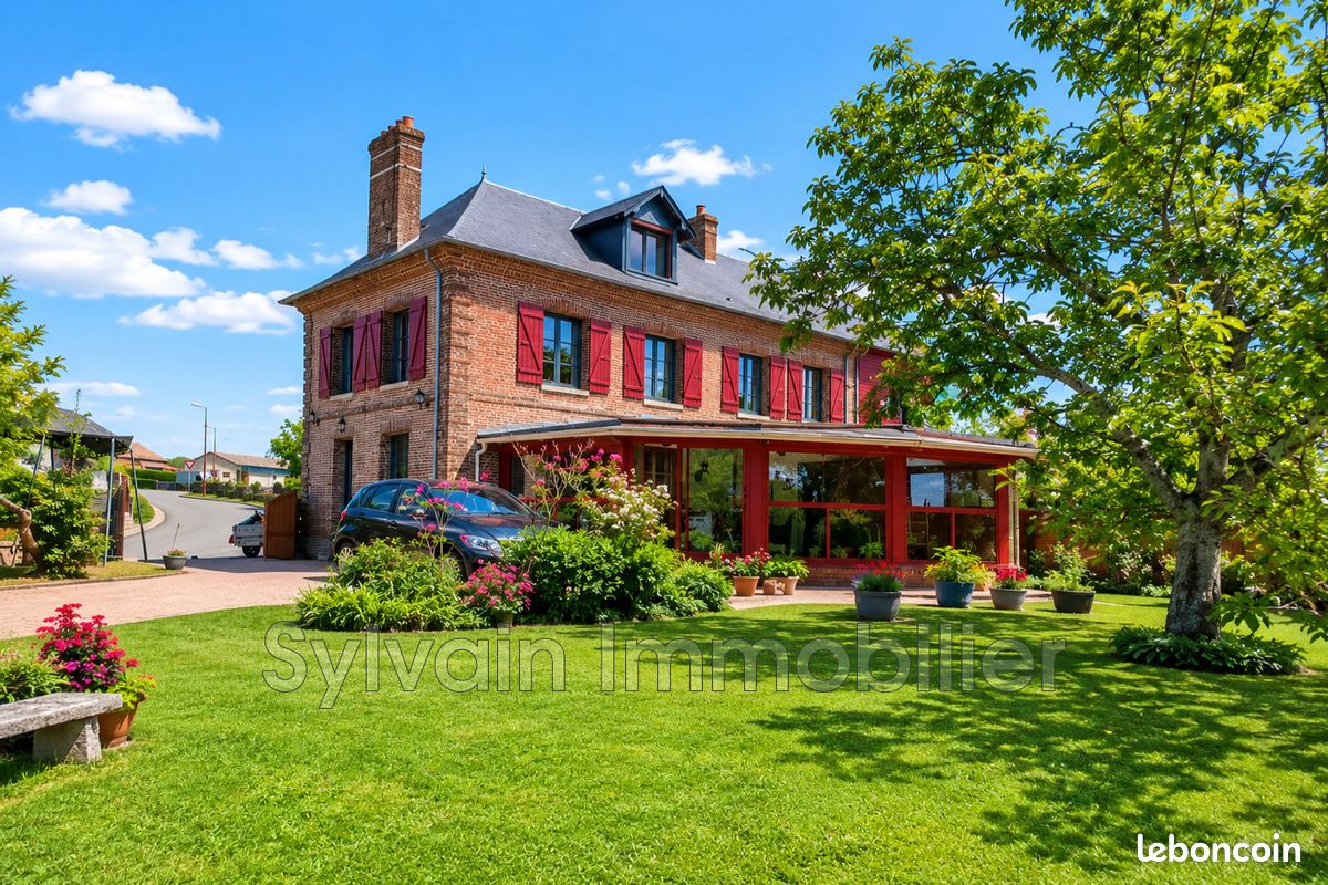 Maison 17 pièces 350 m² · à Neufchâtel-en-Bray · 350 m² · 390 000 €