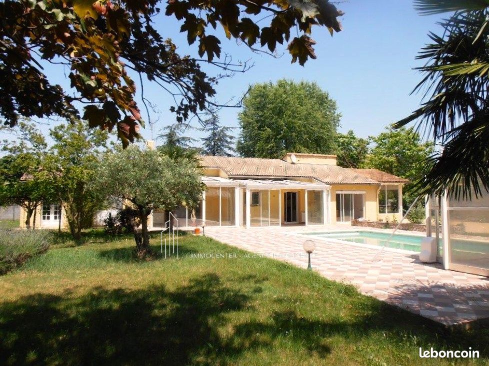 Maison 9 pièces 220 m² · à Montélier · 220 m² · 680 000 €