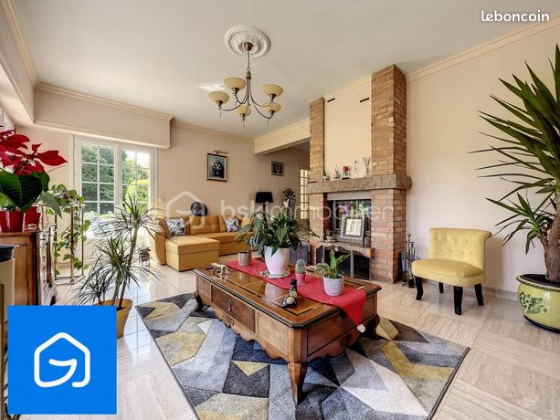 Villa 10 pièces 232 m²