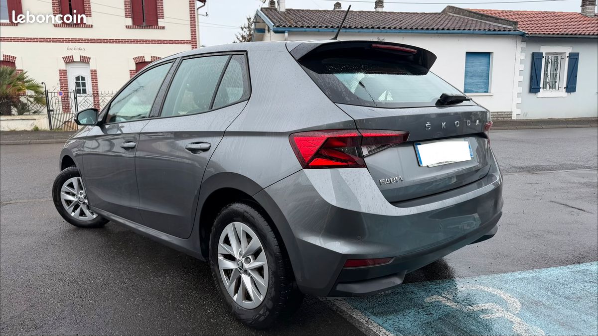 Skoda Fabia 1.0 TSI 95ch Ambition (image 3)
