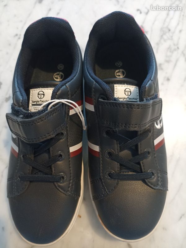 Sneakers baskets neuves P33 (image 7)