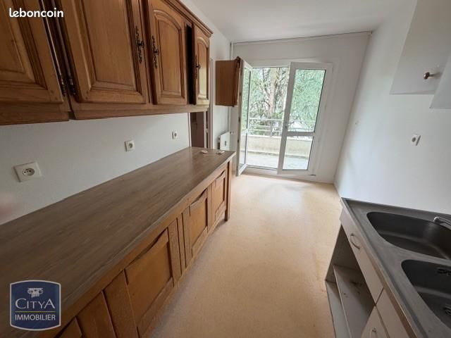 Appartement 3 pièces 81 m² · à Poitiers · 81 m² · 795 €/mois