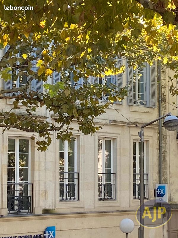 Appartement 3 pièces 80 m² · à Saintes · 80 m² · 780 €