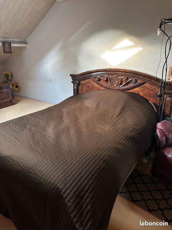 Chambre en entier avec fauteuil (image 4)