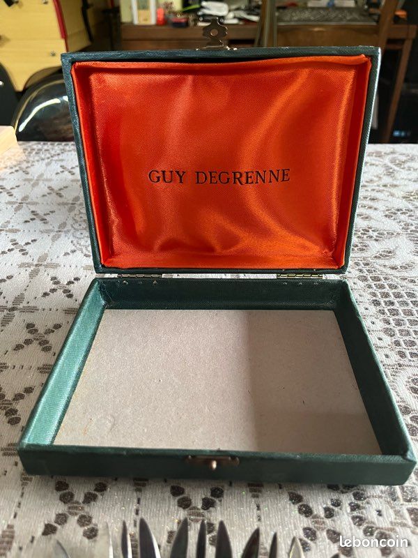 Anciennes Fourchettes à Dessert Guy Degrenne En Inox Massif - Lot De 12 Dans Leur Boîte D'origine