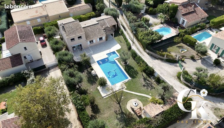 Villa 7 pièces 150 m²