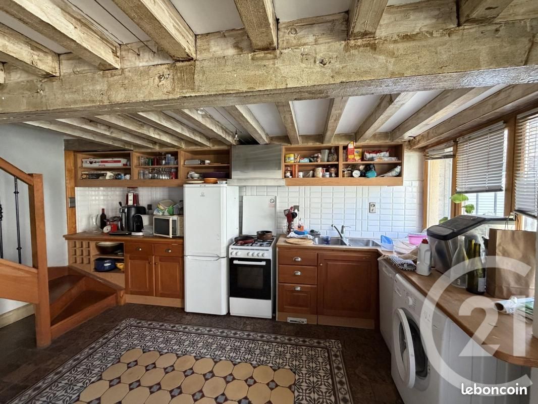 Appartement 4 pièces 81 m² · à Villefranche-sur-Saône · 81 m² · 750 €