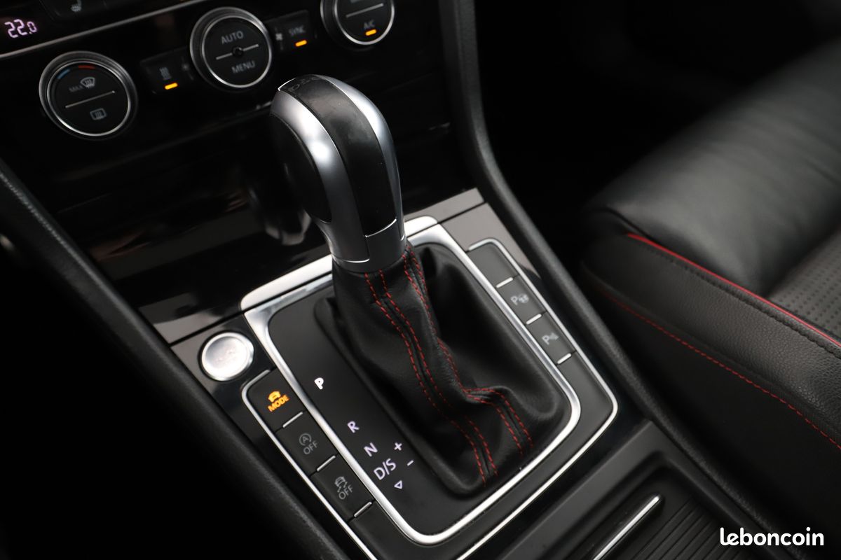 Volkswagen Golf VII 2.0 TSI BlueMotion Tech GTI Performance DSG7 5P 245 ch (image 22)