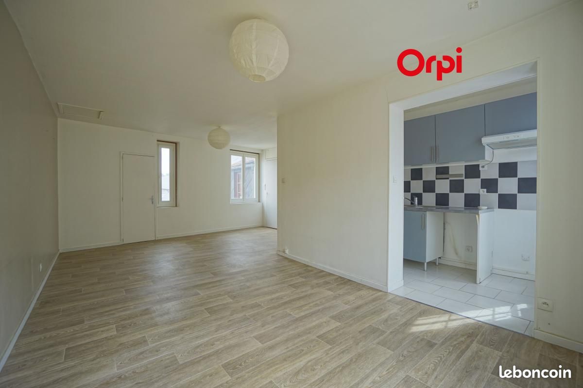 Appartement 2 pièces 65 m² · à Bernay · 65 m² · 560 €/mois
