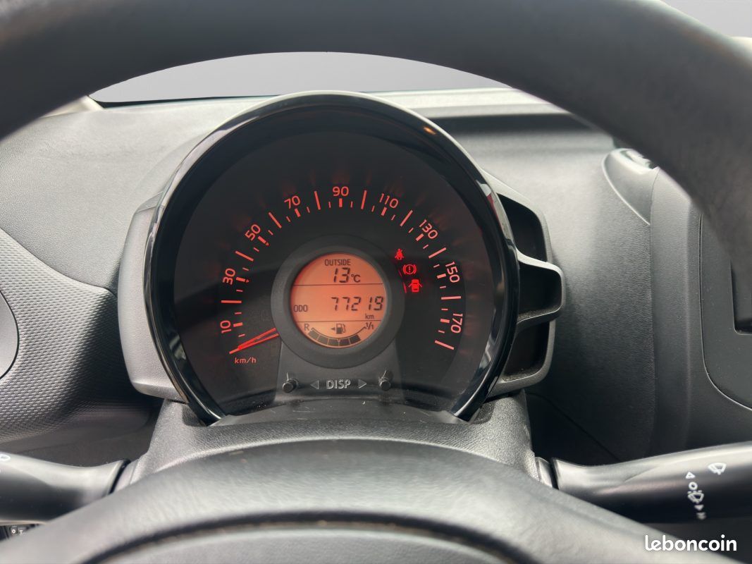 TOYOTA AYGO II 1.0 VvT-I 69 ACTIVE (image 12)