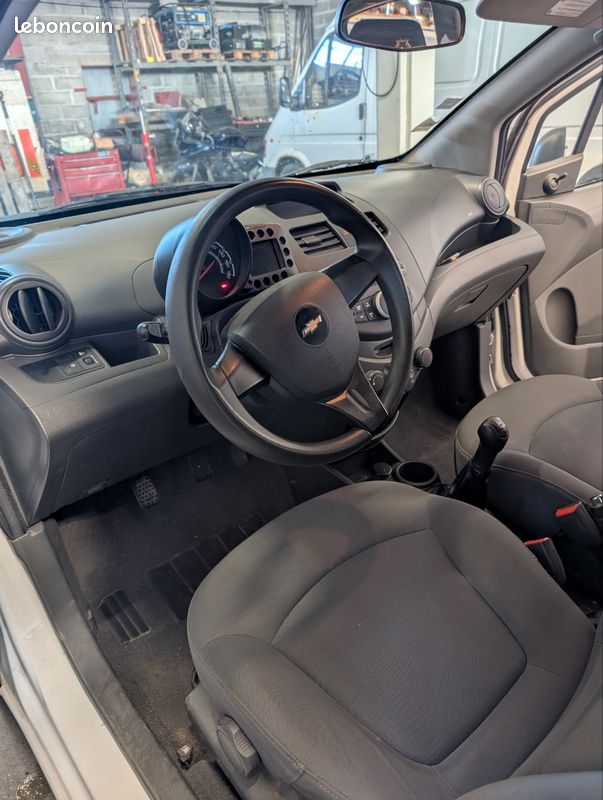 Chevrolet spark (image 3)