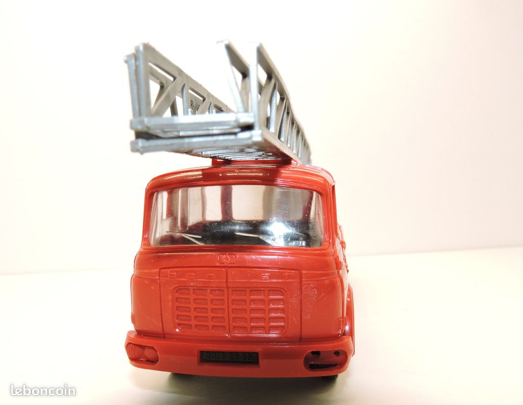 Miniature Norev SB 1/43 - Berliet GBK Grande Echelle Magirus Pompiers SDI B (sans Boîte)
