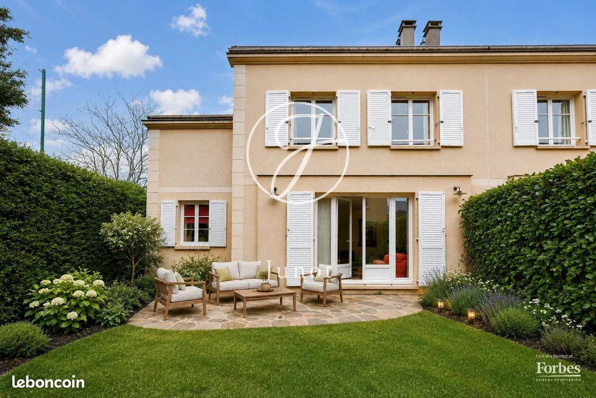 Maison 5 pièces 182 m² · à Rueil-Malmaison · 182 m² · 950 000 €