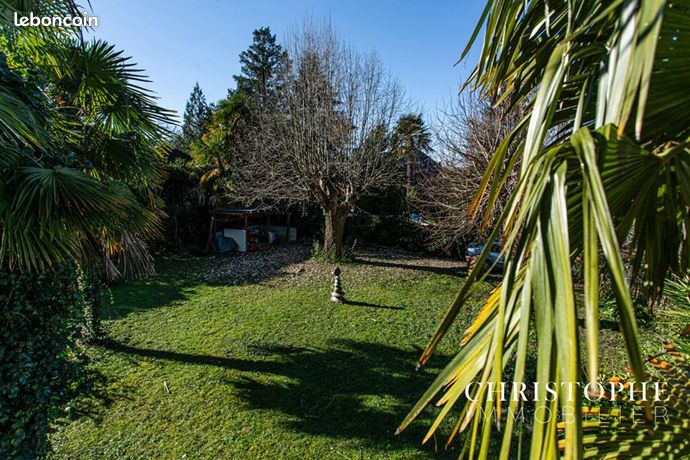 Terrain 331 m² Billere