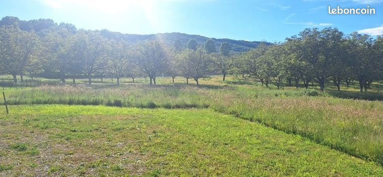 Terrain 1 850 m² Lanzac