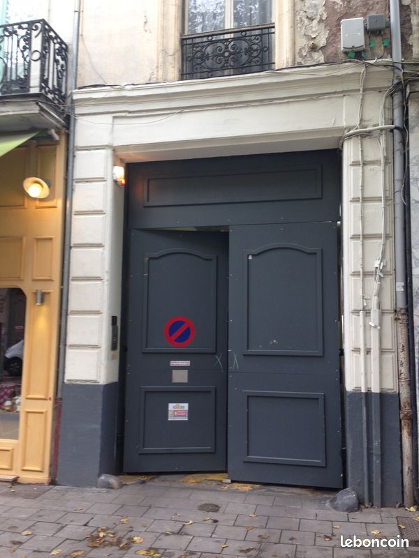 Parking fermé (box) Lille Beaux Arts - République / Solférino · 100 €/mois