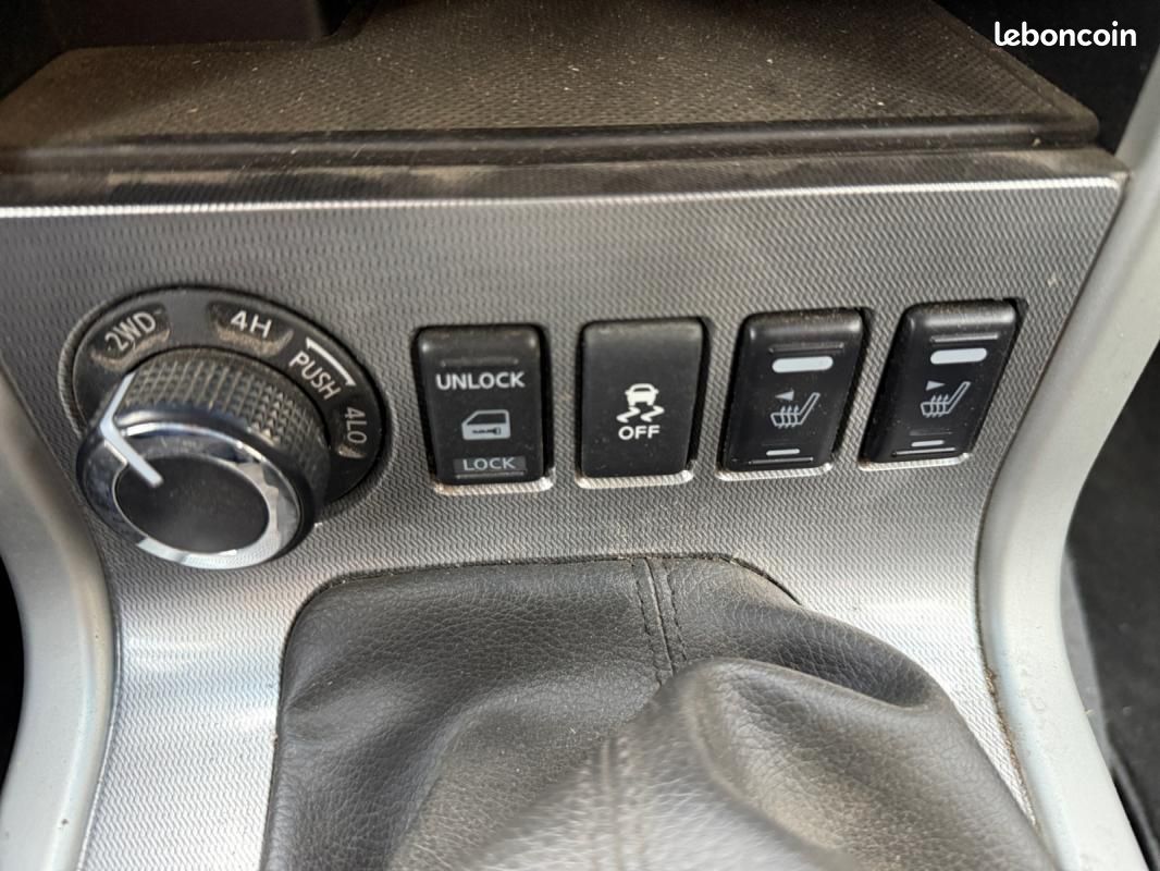 Nissan Navara TVA récupérable 15992 HT /TVA recupérable 15992HT/4 Pneus Neuf/ Attelage/ (image 21)