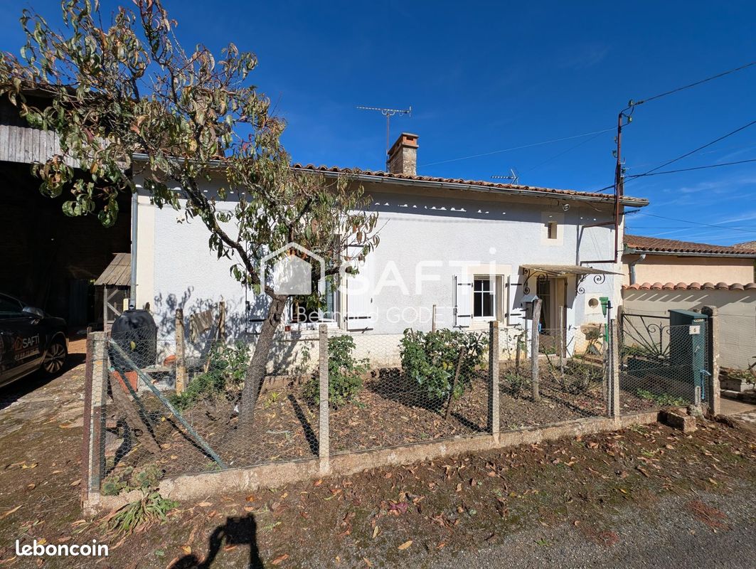 Maison 2 pièces 60 m² · à La Forêt-de-Tessé · 60 m² · 73 000 €