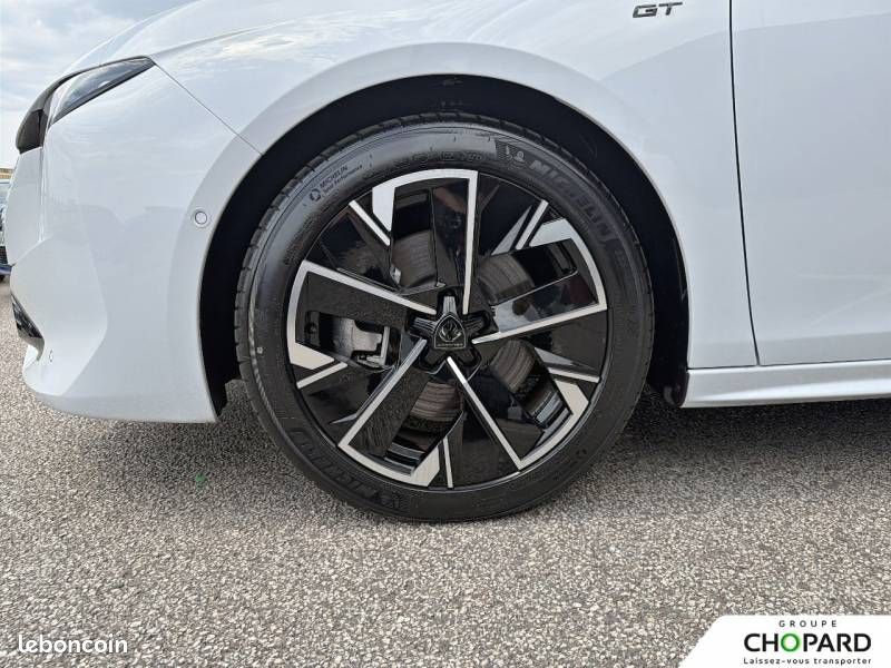 Peugeot 508 SW Hybrid 225 e-EAT8 GT (image 25)