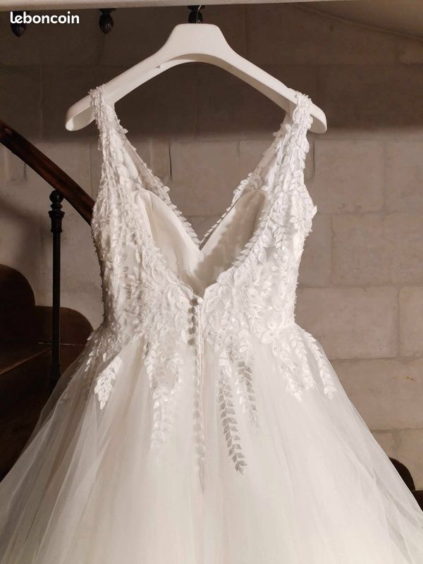 Magnifique robe de mariée Vêtements