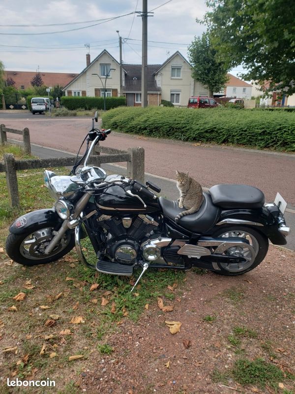 Yamaha 1300 midnight star (image 2)